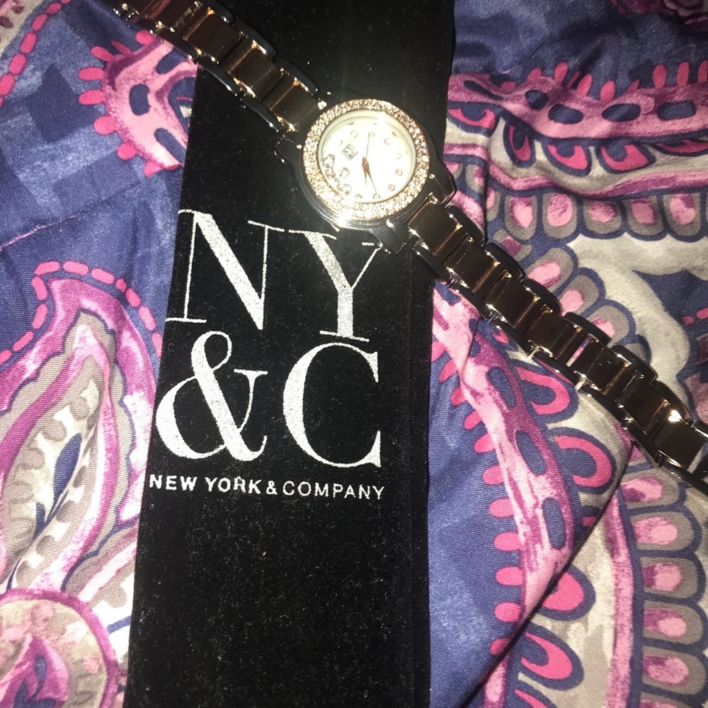Watch - Picture 2 of 5